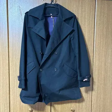 더 슈트 컴퍼니 블랙 더블 브레스트 피 코트