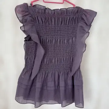 FRAY.I.D 퍼플 슬리브리스 블라우스 07