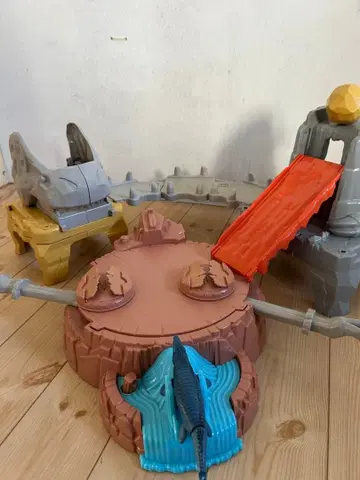 [ 덤 포함 ] 아니아 배틀 킹덤