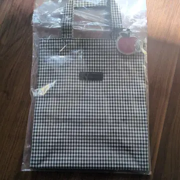 패밀리아 블랙 체크 토트