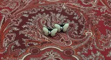 안나수이 귀걸이 나비