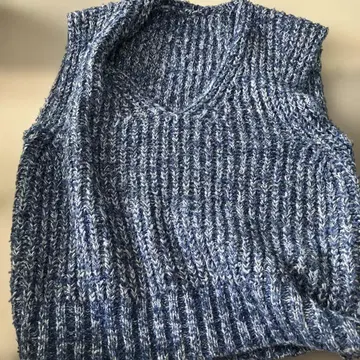 2회 착용 어반 리서치 귀엽고 따뜻한 베스트