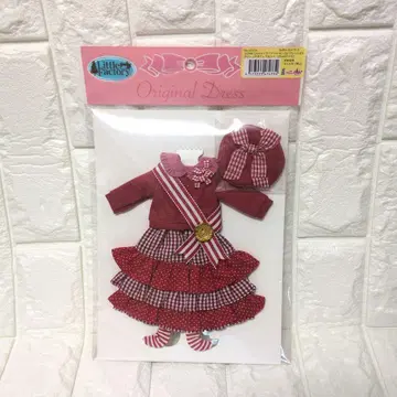 리카짱캐슬 빨간색 카메라 아웃핏 드레스