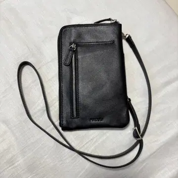 MADULI 블랙 가죽 숄더백