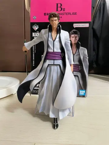 BLEACH 제일복권 B상 아이젠 소스케 피규어