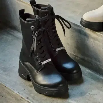 [경량] 통굽 레이스업 숏부츠