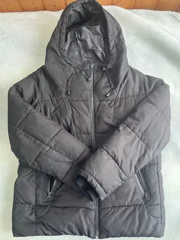 [ 새상품급 ] 블랙 충전솜 후드 자켓 / 경량 따뜻한 아우터