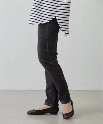 비어즐리 택 포함 새상품 블랙 데님 레깅스 사이즈 1