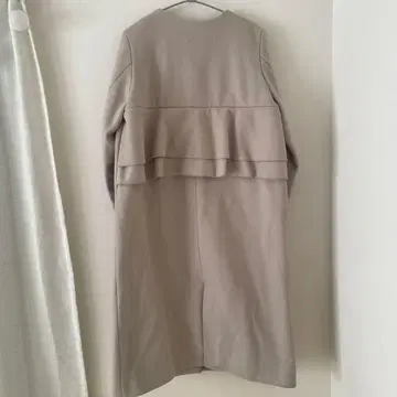 베이지 플레어헴 롱 코트