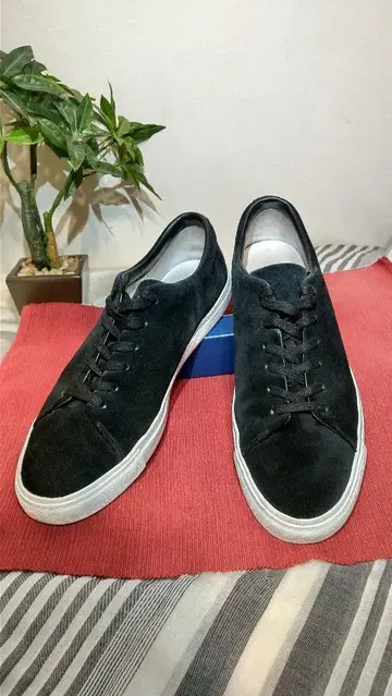 새상품급 선착순 sale B&Y 블랙스 스웨이드 스니커즈 28cm