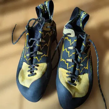 Sportiva 스포르티바 카타나 40 클라이밍 신발