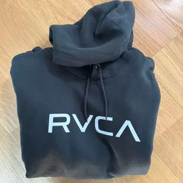 RVCA 후드 부착 맨투맨