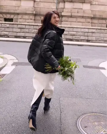 두클라쎄 광택 Air 다운 자켓 스탠드 카라 코트 블랙