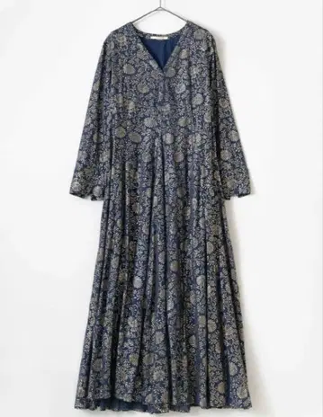 새상품급 누키테파 코튼 보일 호일 프린트 원피스 네이비 골드