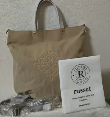 새상품급 러셋 모노그램 테치 2WAY 토트백