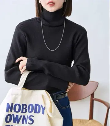 프릭스스토어 흡습 발열 리브 터틀넥 니트 풀오버 블랙