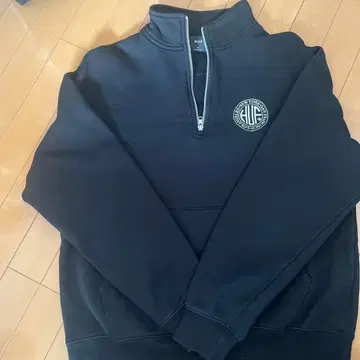 HUF 하프 지퍼