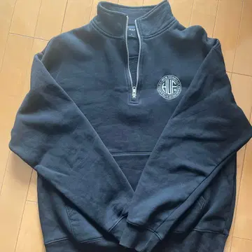 HUF 하프 지퍼