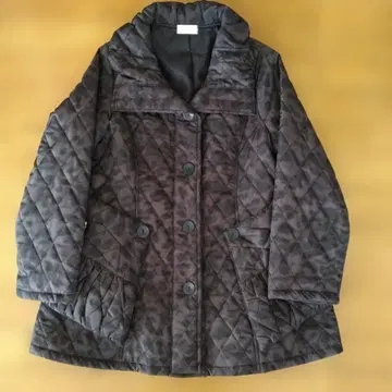 레오파드 무늬 퀼팅 아우터 새상품급