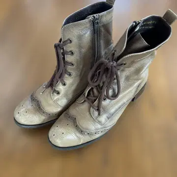 naturalizer 카키 브라운 가죽 부츠 사이드 지퍼