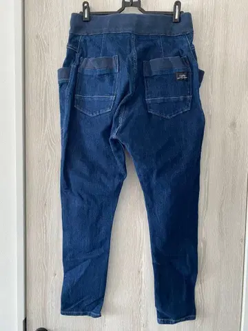 Cafelly 다크 블루 데님 팬츠