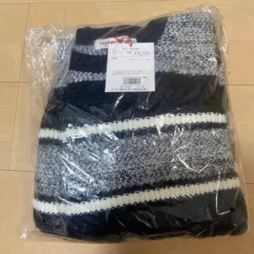 인스파이어 INSPIRE 스웨터 새상품 미개봉