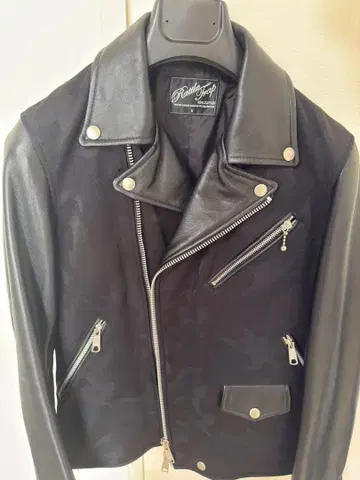 Rattlestrap 블랙 가죽 자켓 M 사이즈