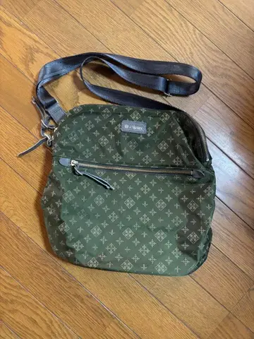 russet 올리브 그린 나일론 백