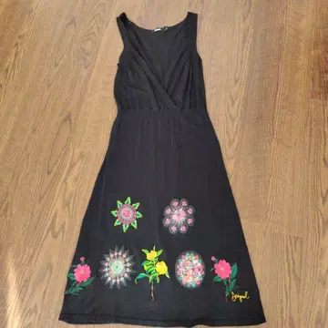 Desigual 블랙 반팔 원피스 S