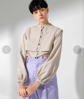 UNITED TOKYO 2WAY 백플레어 블라우스