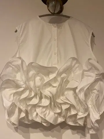 HIAND 프릴 슬리브리스 셔츠 화이트