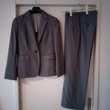 그레이 비즈니스 수트 셋업