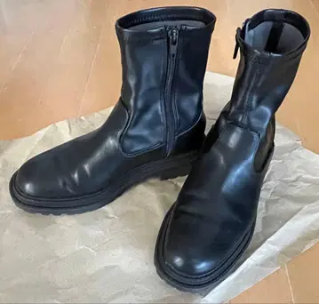 GU 울트라 스트레치 블랙 지퍼 통굽 부츠 볼륨 밑창 XL