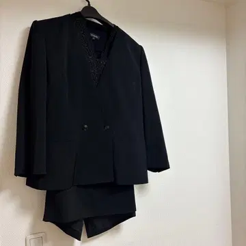 러브 퓨전 로열 블랙스 슈트 17AR80