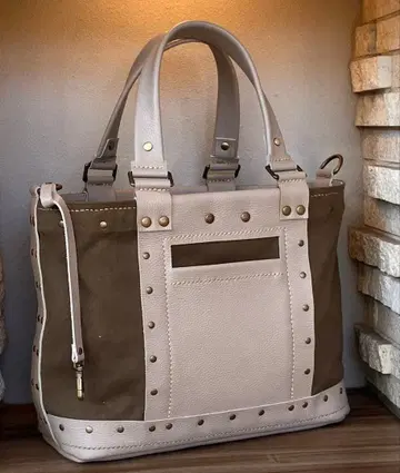 9호 캔버스 소재와 슈링크 가죽 토트백