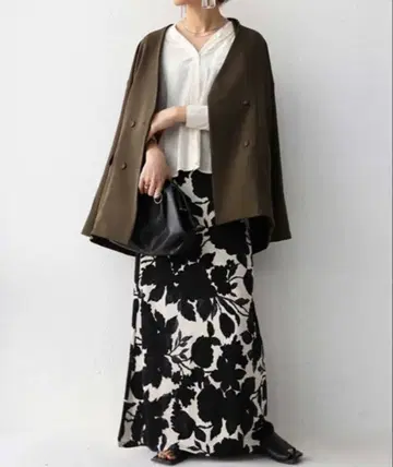 새상품! antiqua 구매 꽃무늬 롱 스커트