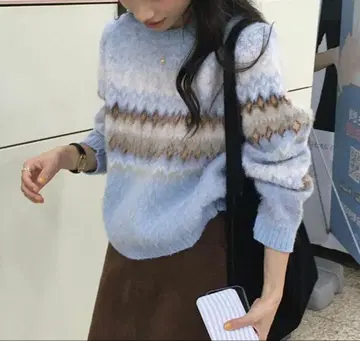 JiemoStudio 울 샤기 노르딕 라이트 블루 니트