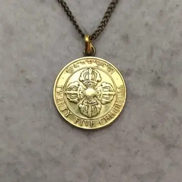 돌제 두 마리 금붕어 부탄 코인 목걸이