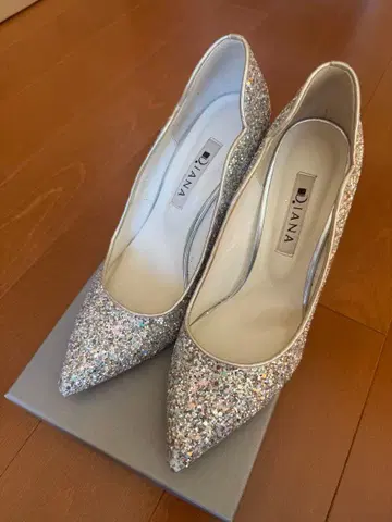 Diana 실버 글리터 하이힐