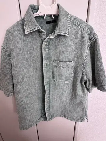 ZARA 그린 계열 체크 무늬 셔츠 S 사이즈