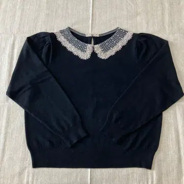 스트로베리 필드 레이스 비즈 카라 부착 니트