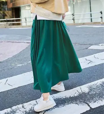 adidas 롱 스커트 그린 사이즈 M