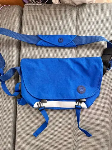 CRUMPLER 메신저 백 블루