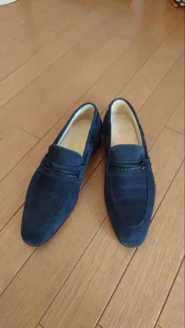 [ 새상품급 ] 페란테 네이비 스웨이드 로퍼