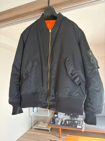 HYKE MA-1 자켓 블랙