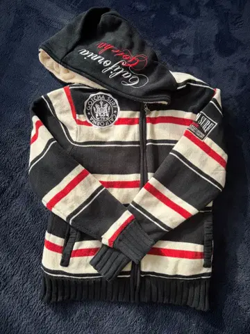 Gotcha 갓차 스트라이프 후드티