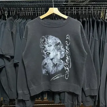 [즉발] 마릴린 먼로 맨투맨 블랙 L 상당