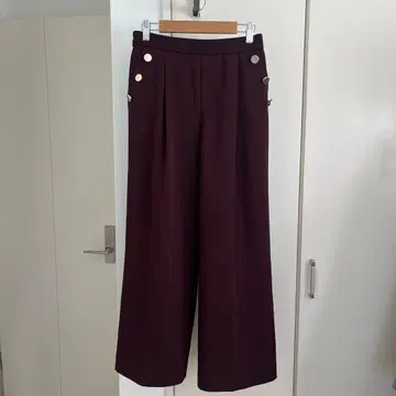 벨루나 버건디 팬츠 버튼 포함