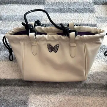 ANNA SUI 화이트 토트백