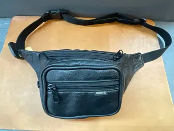 COOTIE 블랙 패니팩 힙색 새상품급